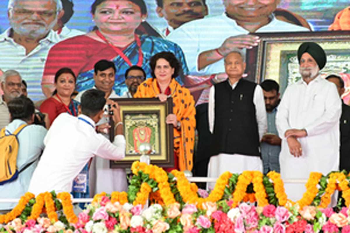 कांग्रेस की सूची जारी होने से पहले सीएम अशोक गहलोत ने उम्मीदवारों की घोषणा की !